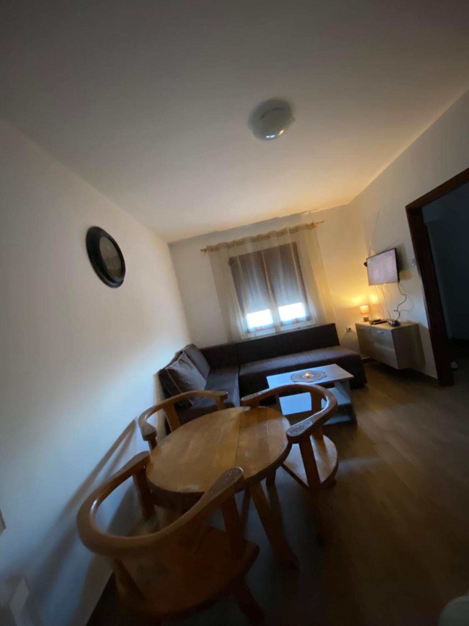 Apartman Popovic Virpazar Luaran gambar